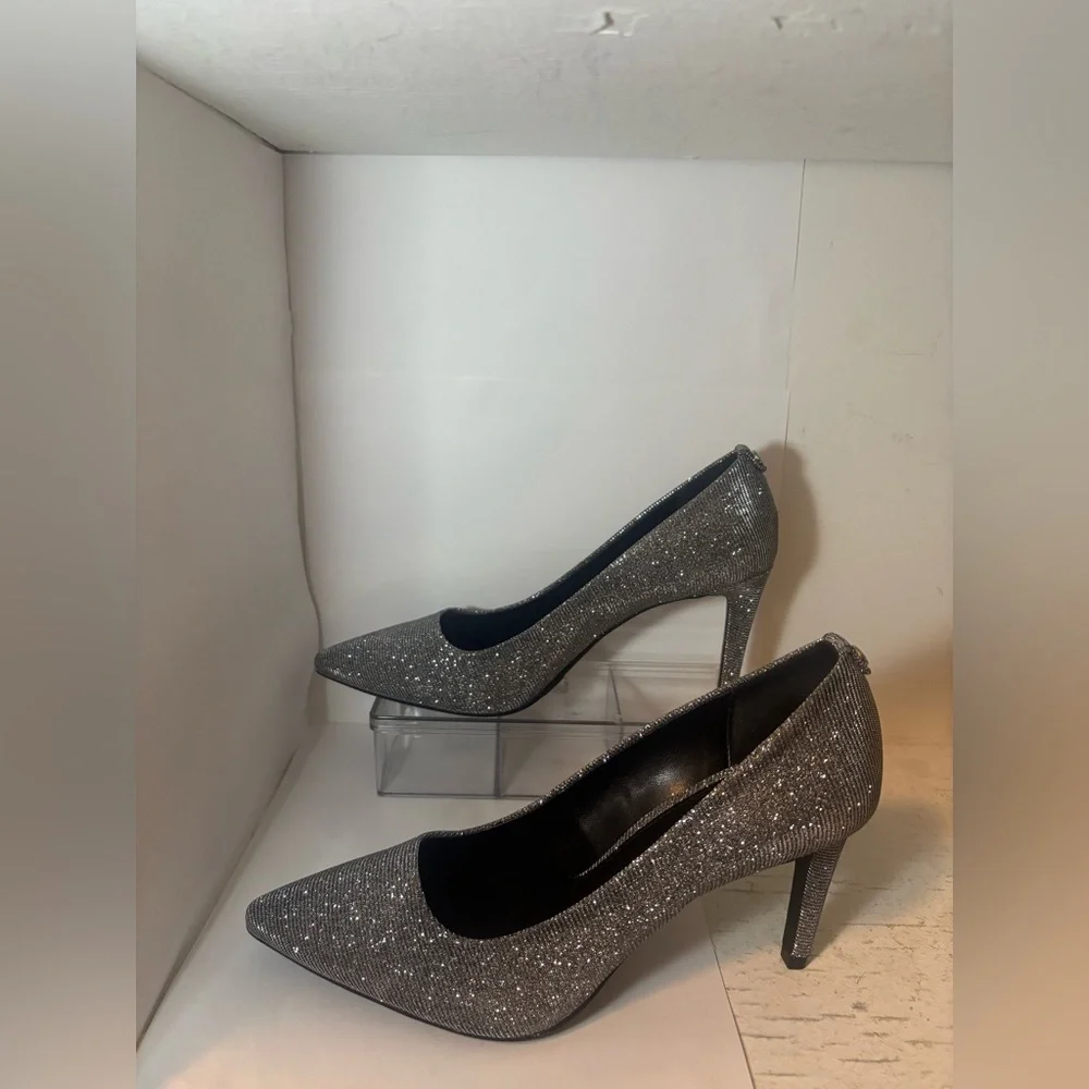 Michael Kors Women's Dorothy Flex Pump Black/Silver Size 8M